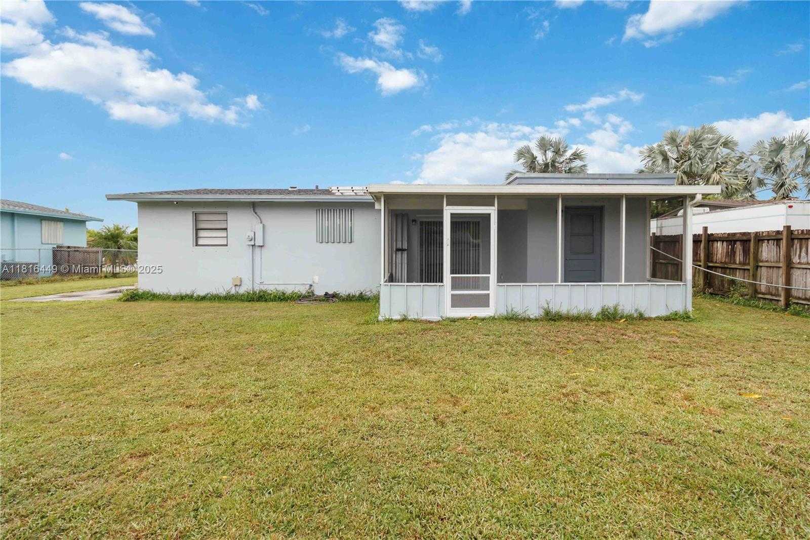 Small Image of 14952 SOUTH WEST 297TH TER, Homestead Number 34