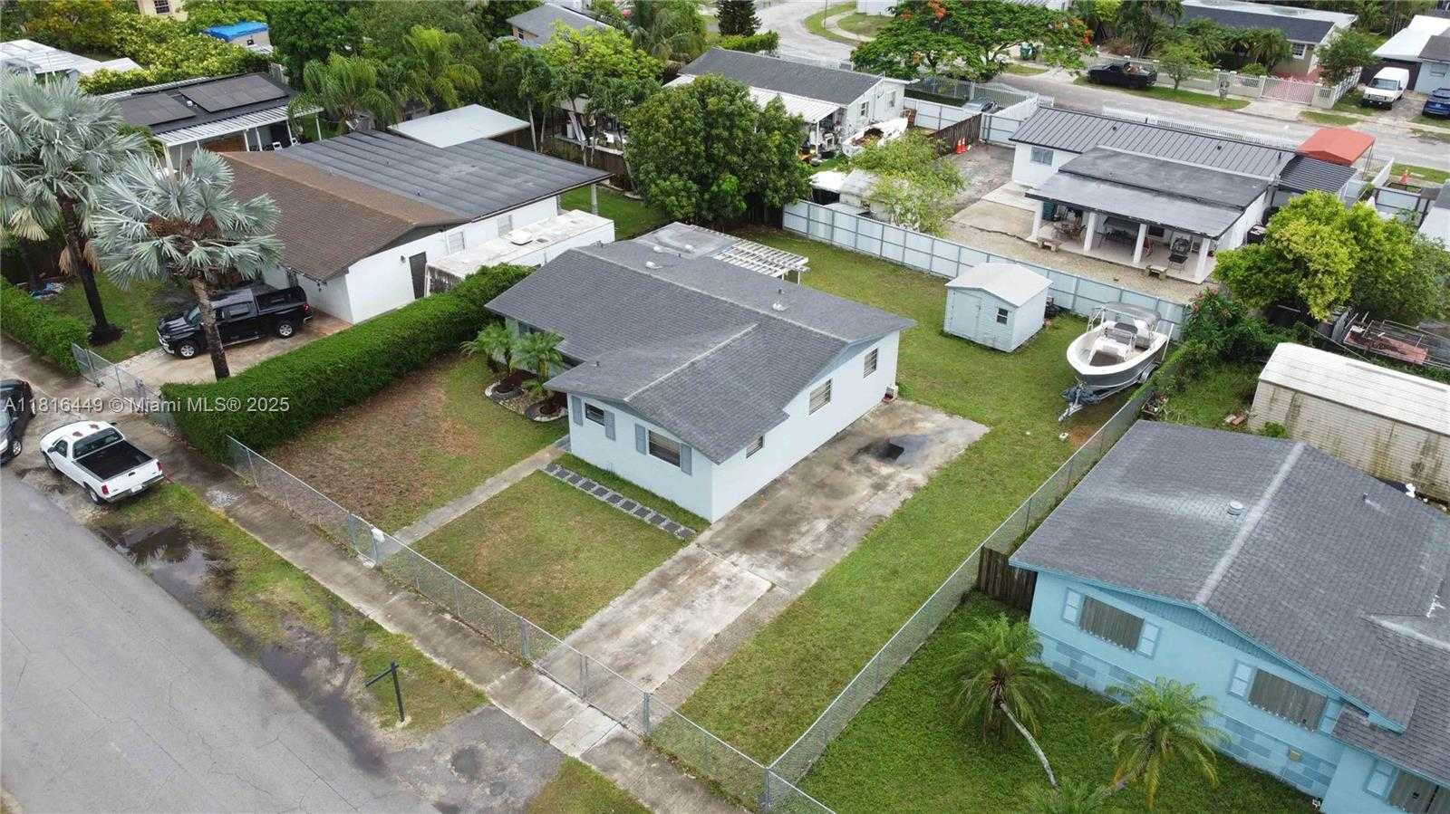 Small Image of 14952 SOUTH WEST 297TH TER, Homestead Number 38