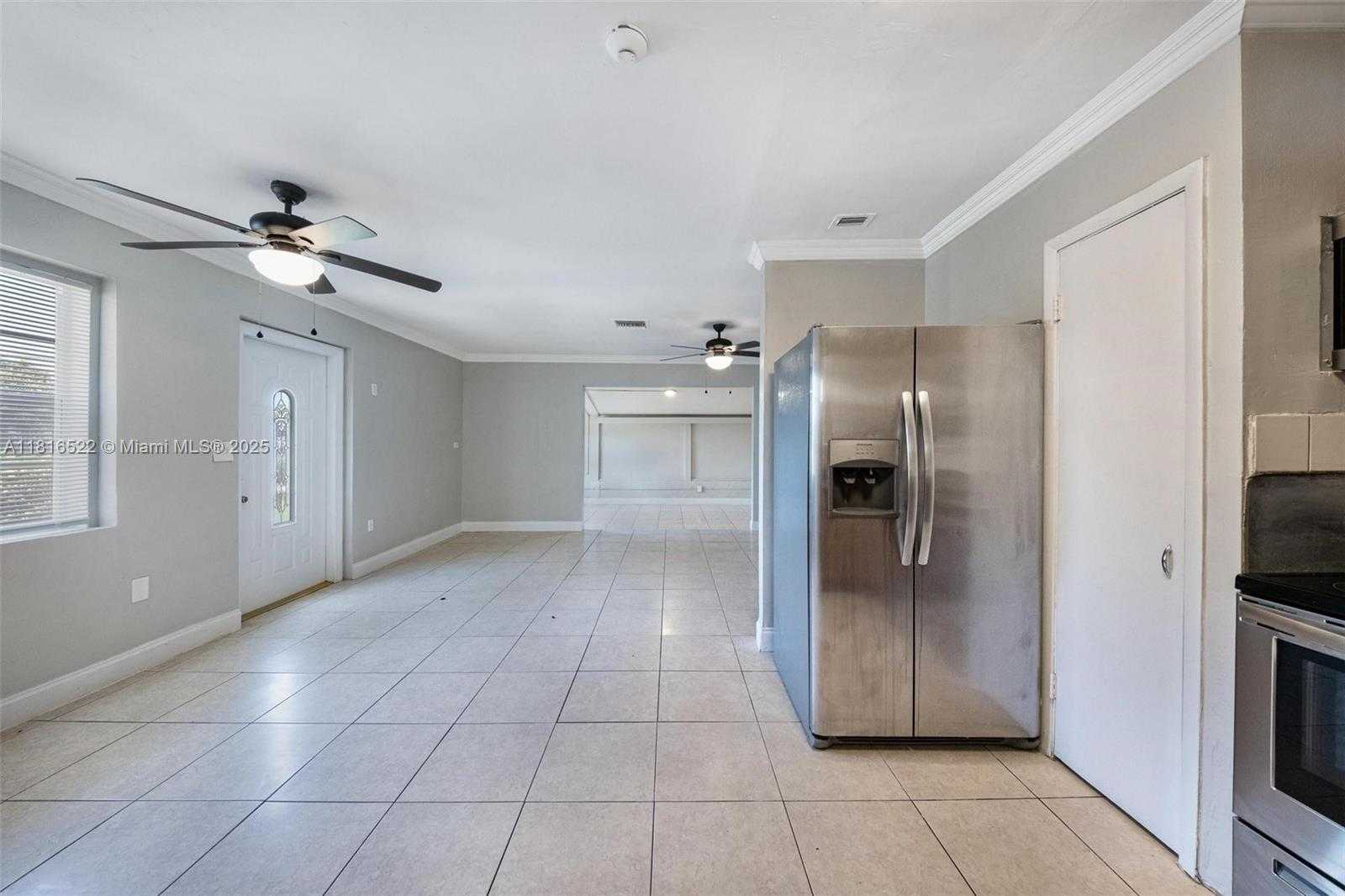 Small Image of 2130 ACAPULCO DR, Miramar Number 14