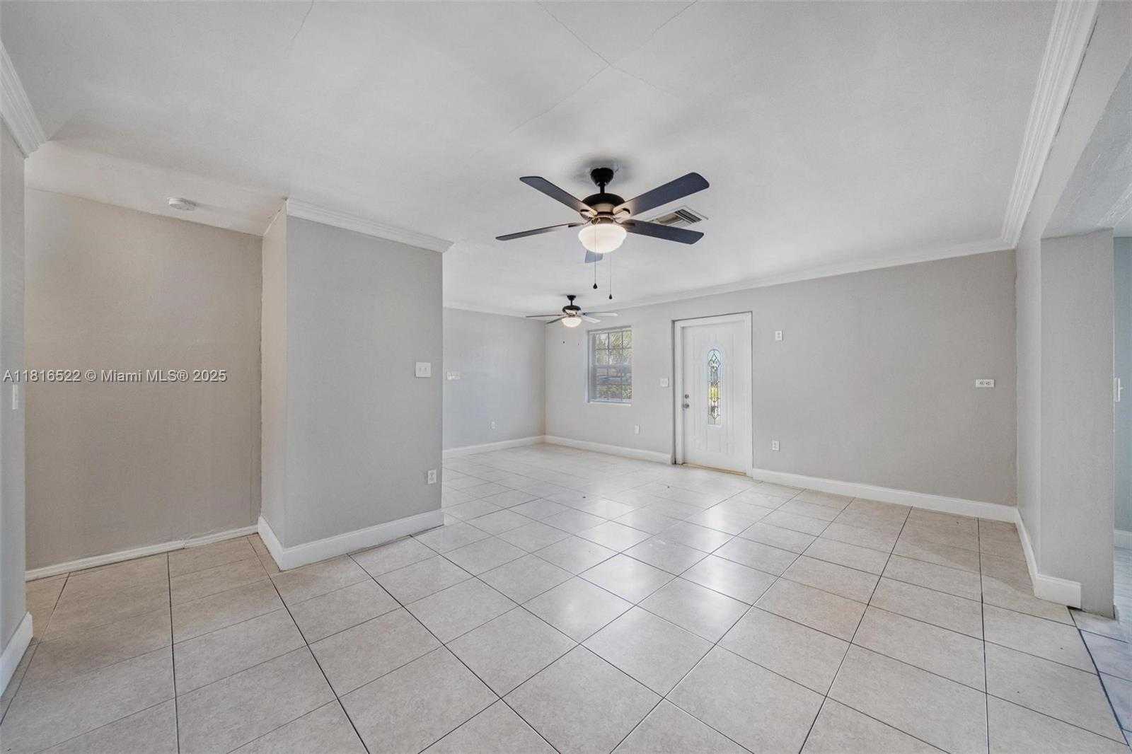 Small Image of 2130 ACAPULCO DR, Miramar Number 19