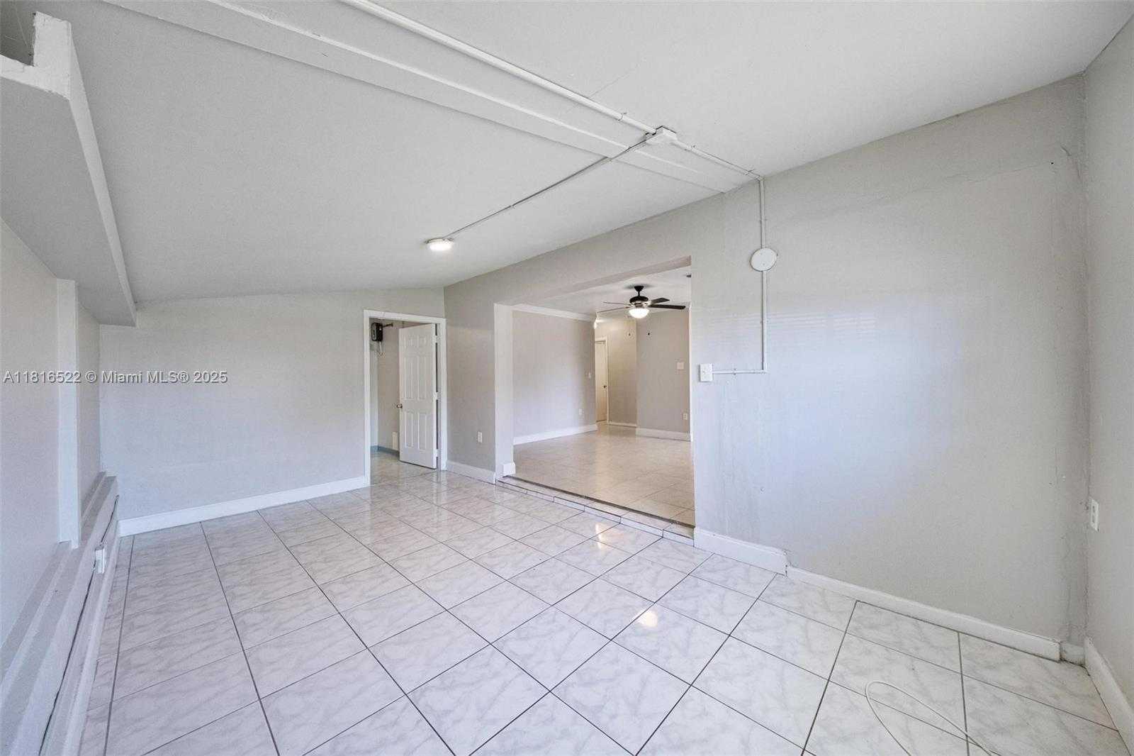 Small Image of 2130 ACAPULCO DR, Miramar Number 20
