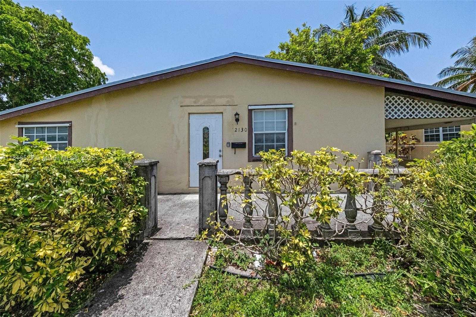 Small Image of 2130 ACAPULCO DR, Miramar Number 5