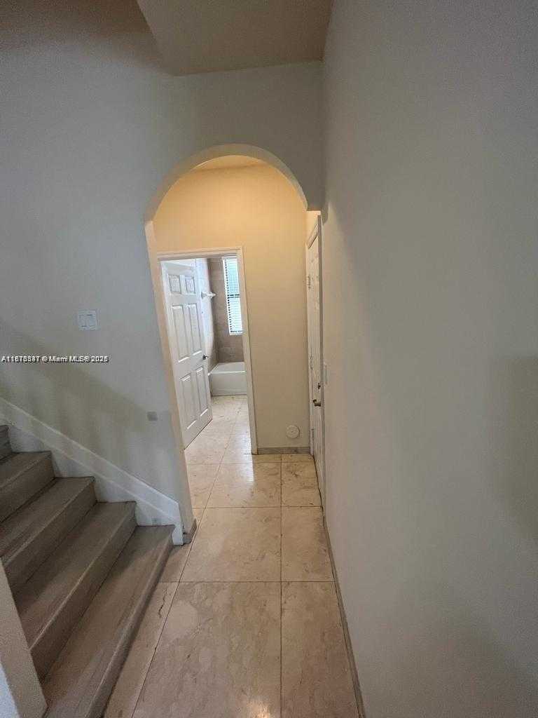 Small Image of 3385 WEST 86TH TER, Hialeah Number 3