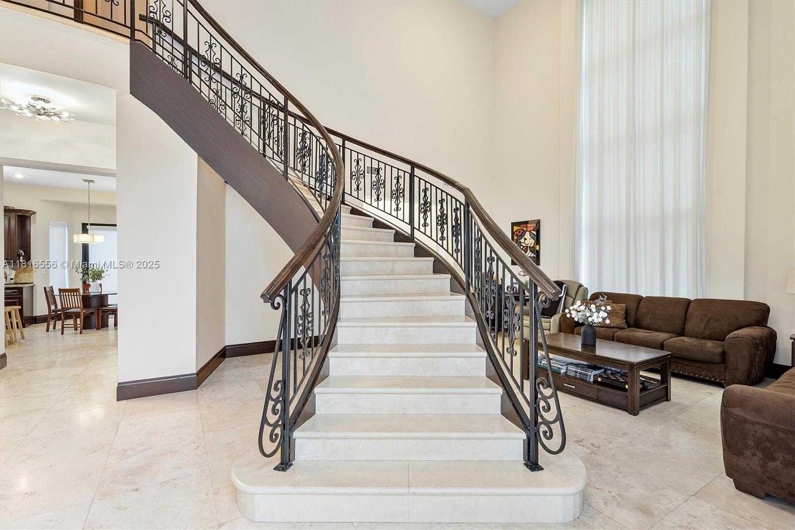 Small Image of 18825 NORTH BAY RD, Sunny Isles Beach Number 18