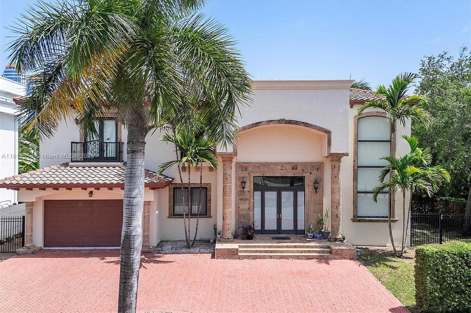 Small Image of 18825 NORTH BAY RD, Sunny Isles Beach Number 2