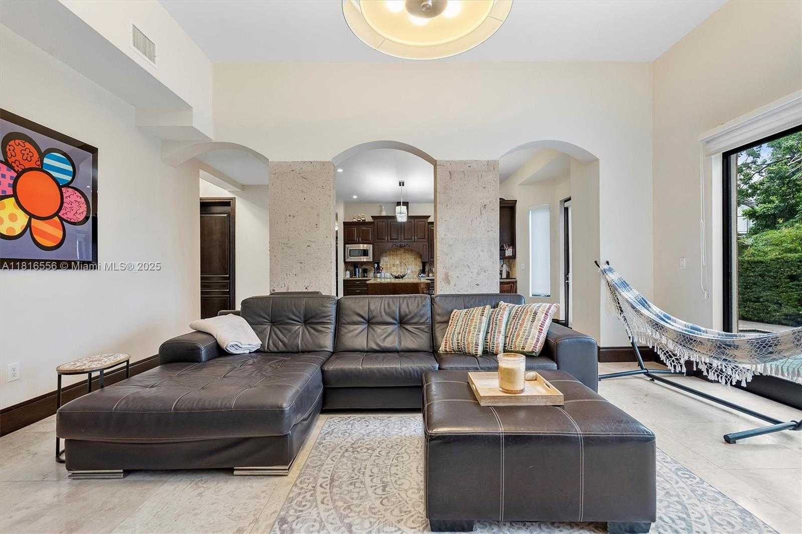 Small Image of 18825 NORTH BAY RD, Sunny Isles Beach Number 20