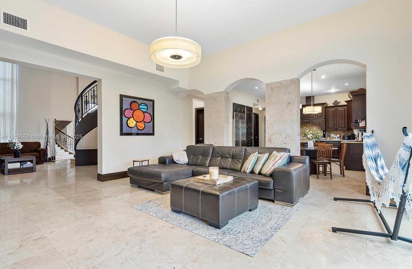 Small Image of 18825 NORTH BAY RD, Sunny Isles Beach Number 21