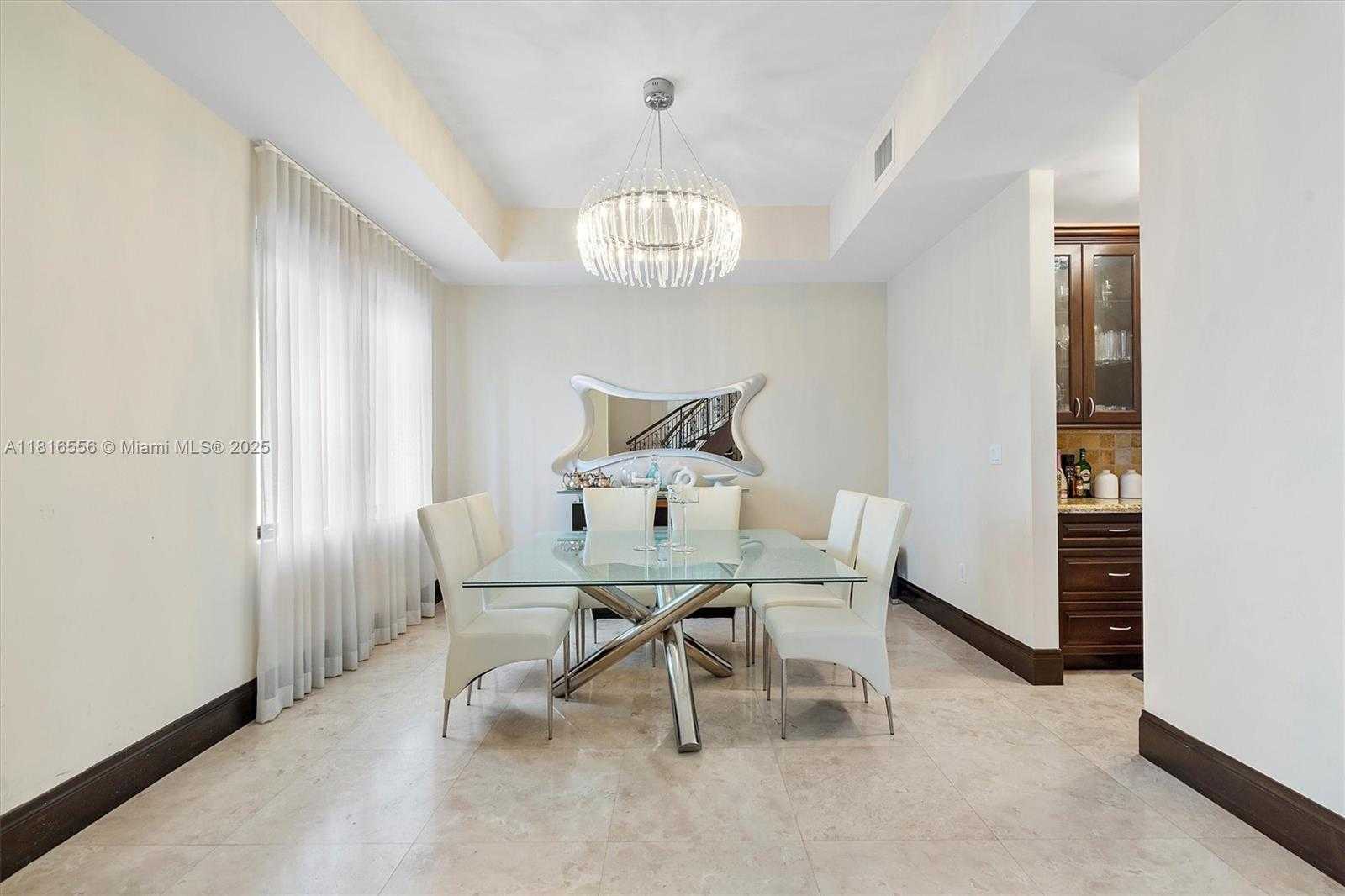 Small Image of 18825 NORTH BAY RD, Sunny Isles Beach Number 24