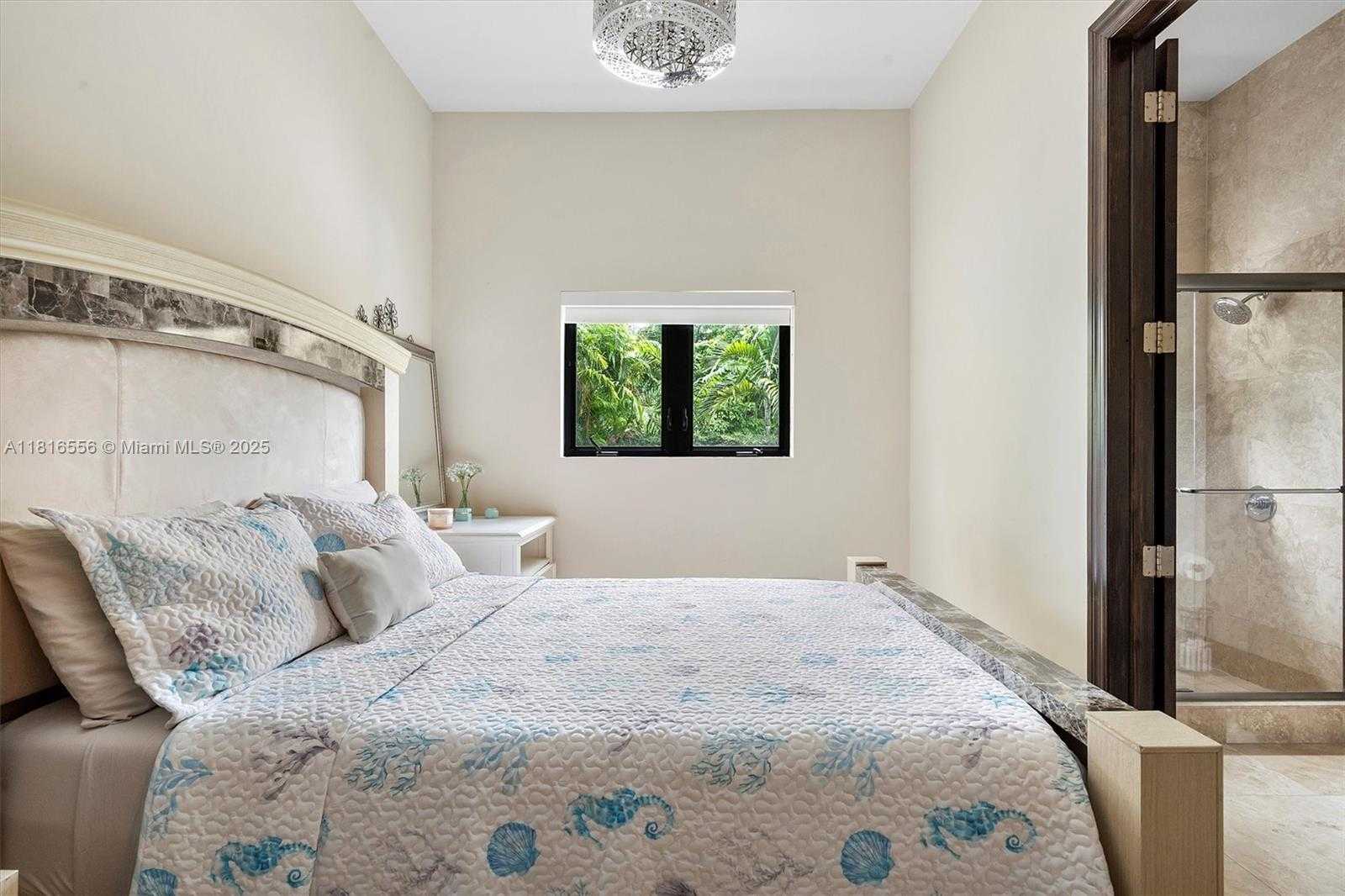 Small Image of 18825 NORTH BAY RD, Sunny Isles Beach Number 35