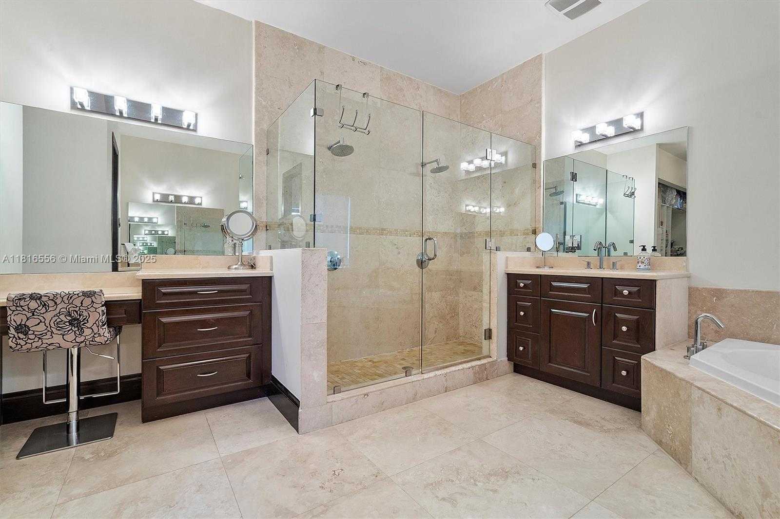Small Image of 18825 NORTH BAY RD, Sunny Isles Beach Number 43