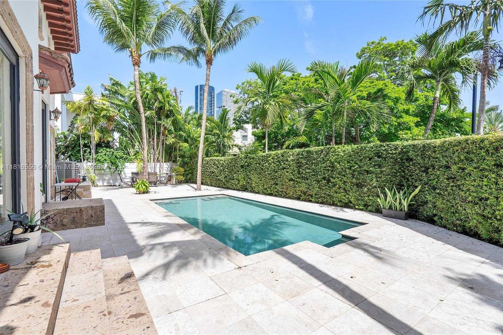Small Image of 18825 NORTH BAY RD, Sunny Isles Beach Number 7