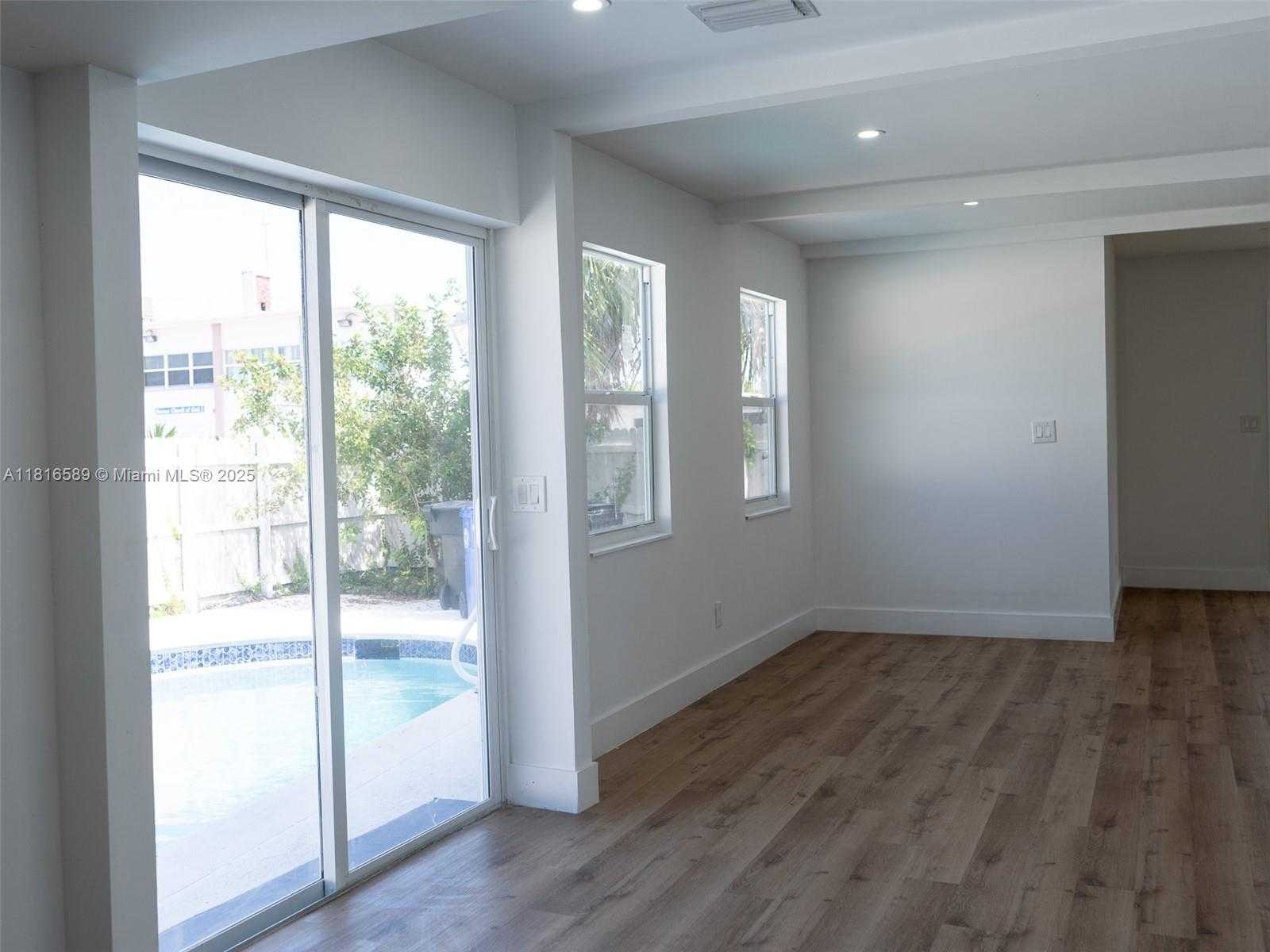 Small Image of 3613 SOUTH WEST 12TH PL, Fort Lauderdale Number 3