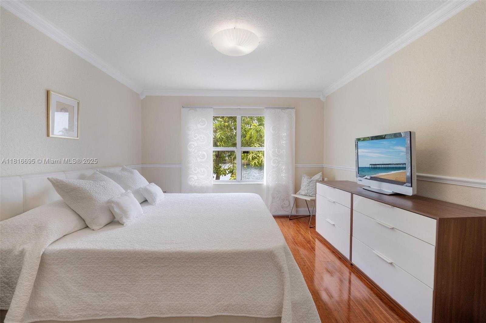 Small Image of 12640 NORTH WEST 12TH CT, Sunrise Number 16