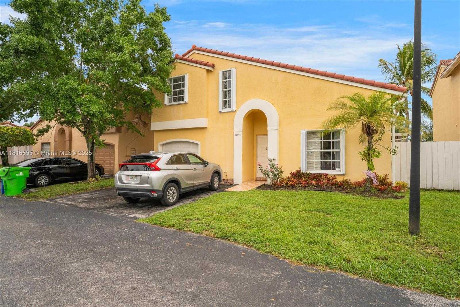 Small Image of 12640 NORTH WEST 12TH CT, Sunrise Number 4