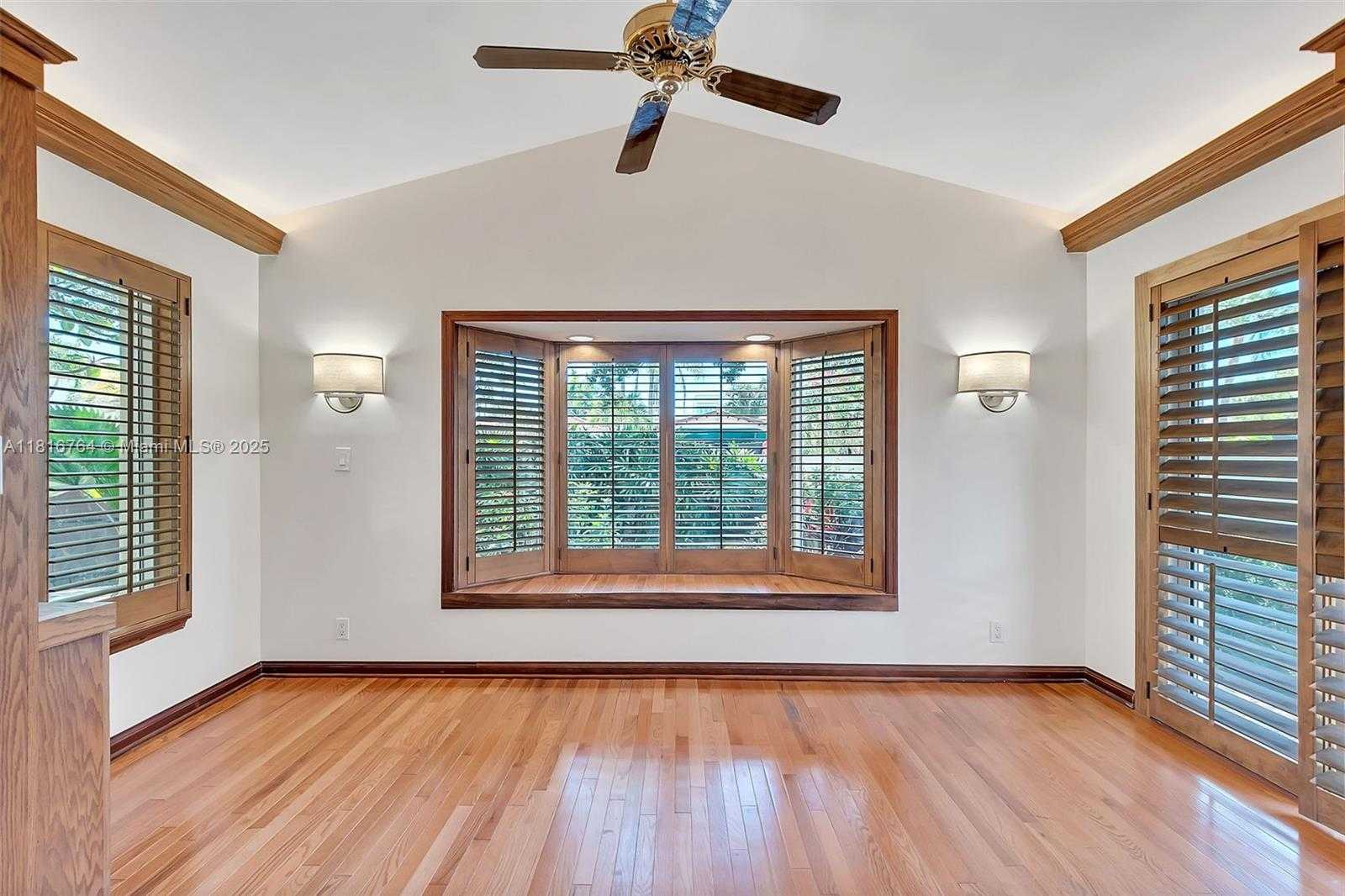 Small Image of 325 BONTONA AVE, Fort Lauderdale Number 13