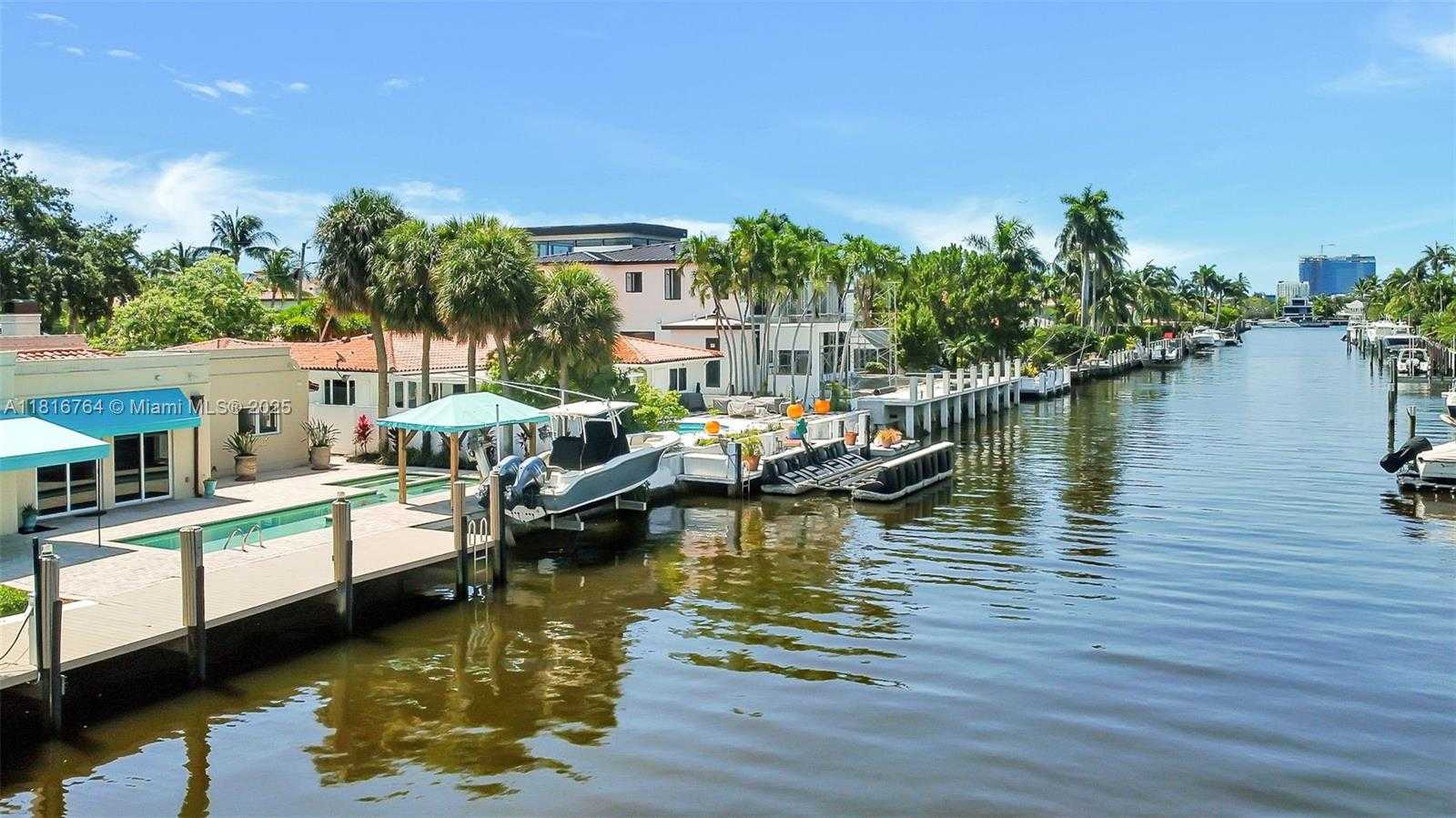 Small Image of 325 BONTONA AVE, Fort Lauderdale Number 27
