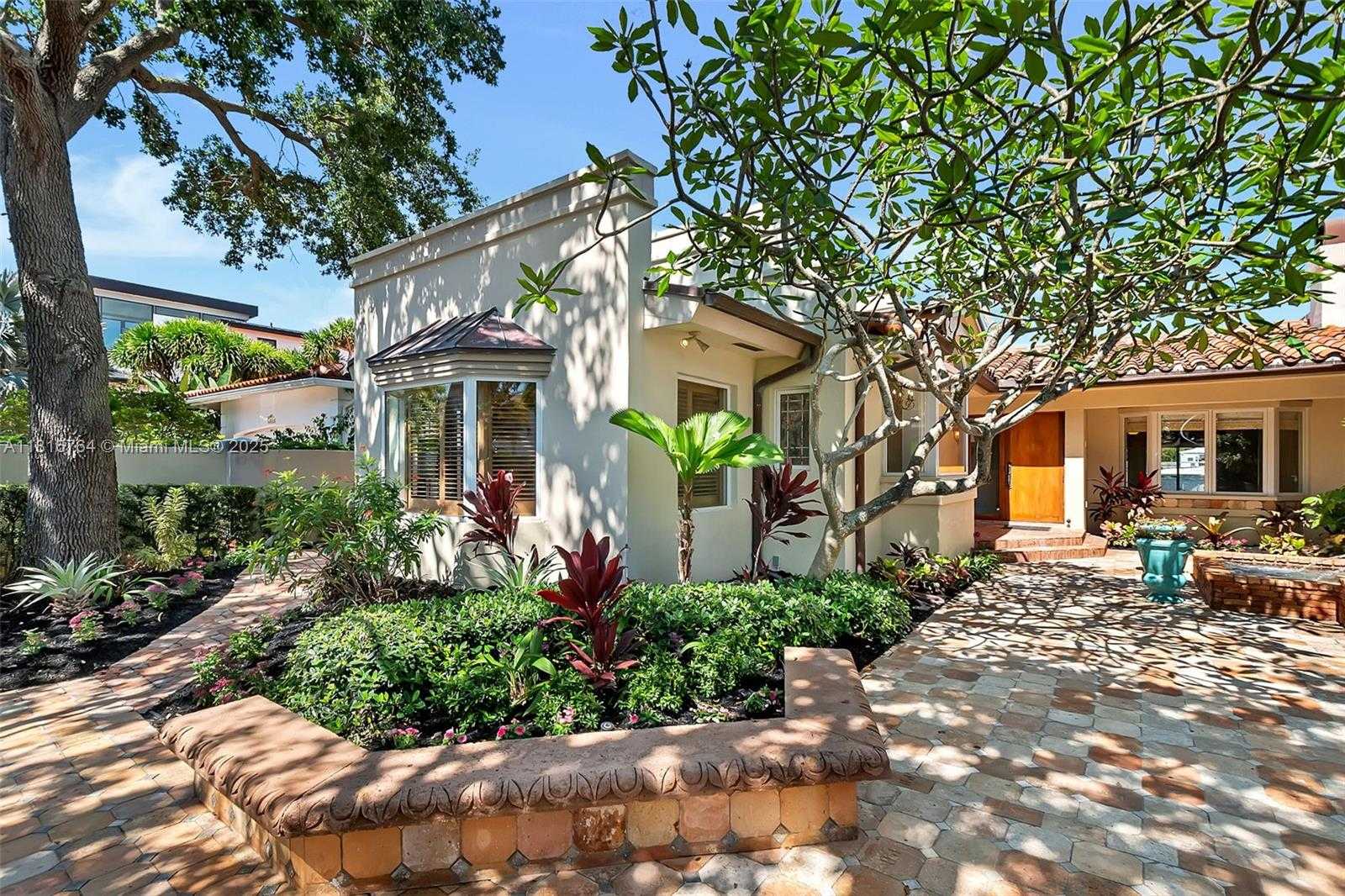 Small Image of 325 BONTONA AVE, Fort Lauderdale Number 28