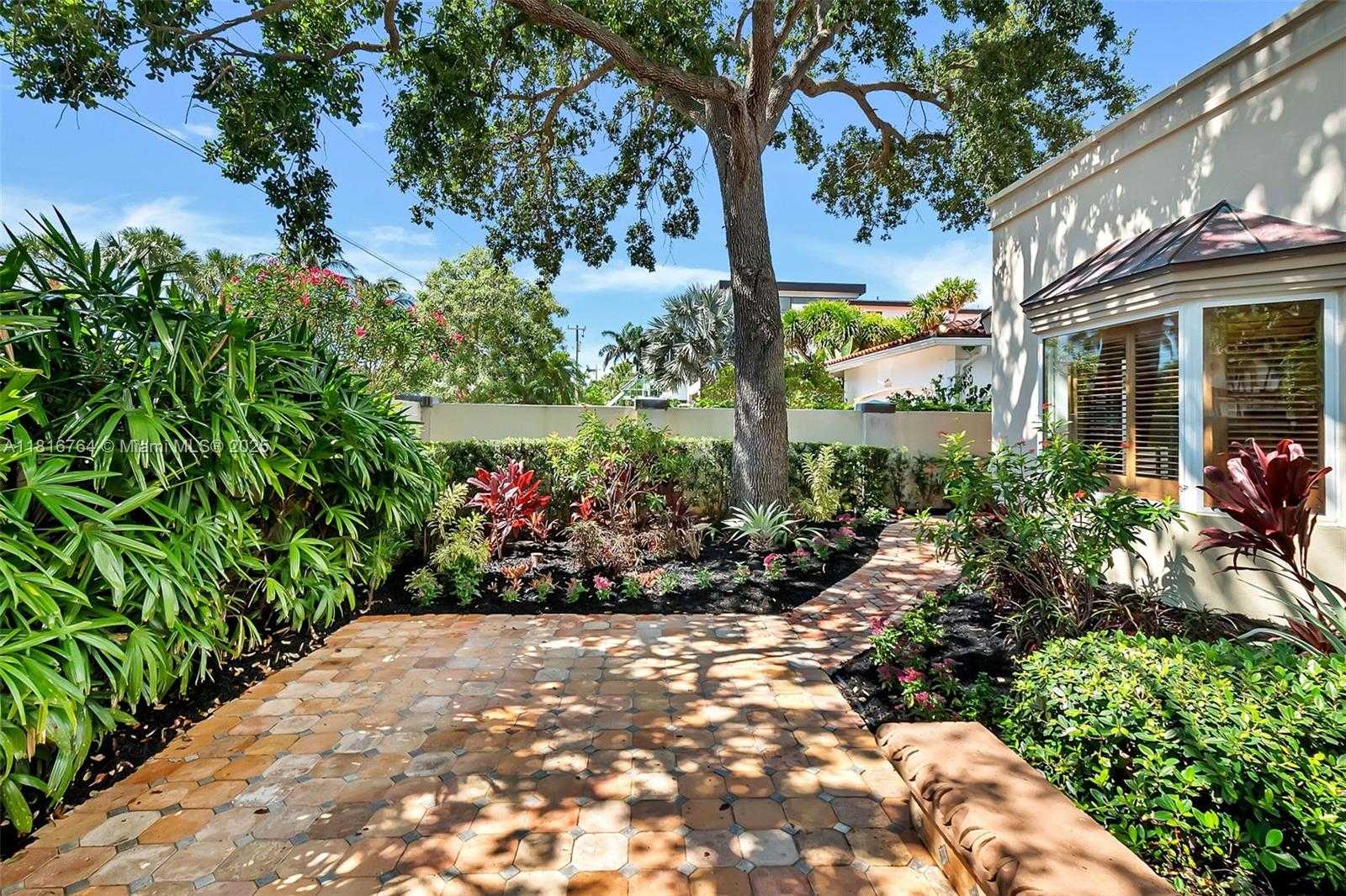 Small Image of 325 BONTONA AVE, Fort Lauderdale Number 29