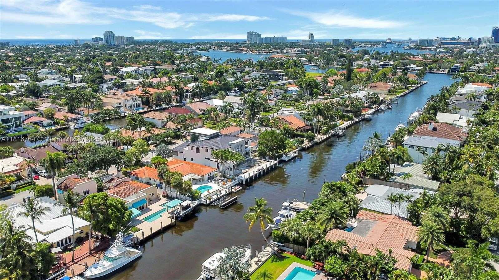 Small Image of 325 BONTONA AVE, Fort Lauderdale Number 31