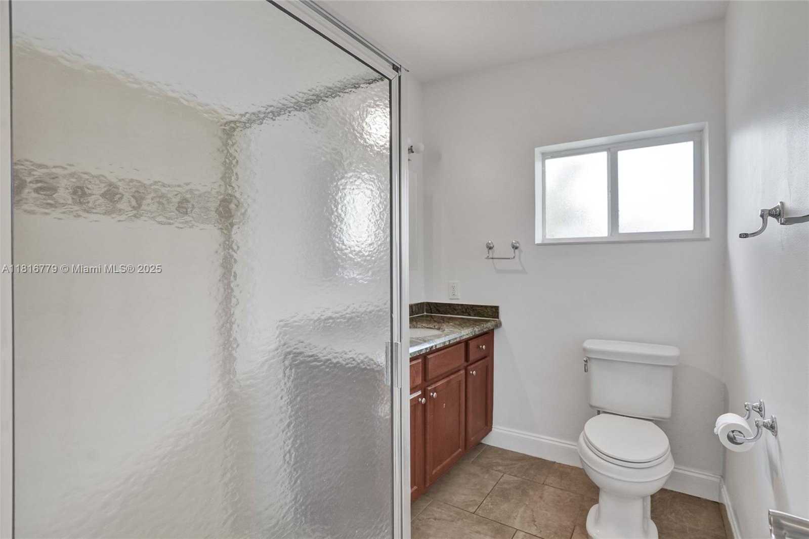 Small Image of 2050 NORTH EAST 196TH TER, North Miami Beach Number 24