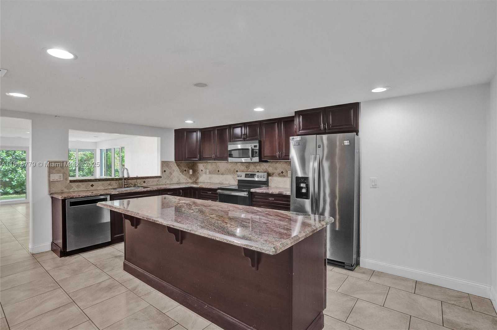 Small Image of 2050 NORTH EAST 196TH TER, North Miami Beach Number 35