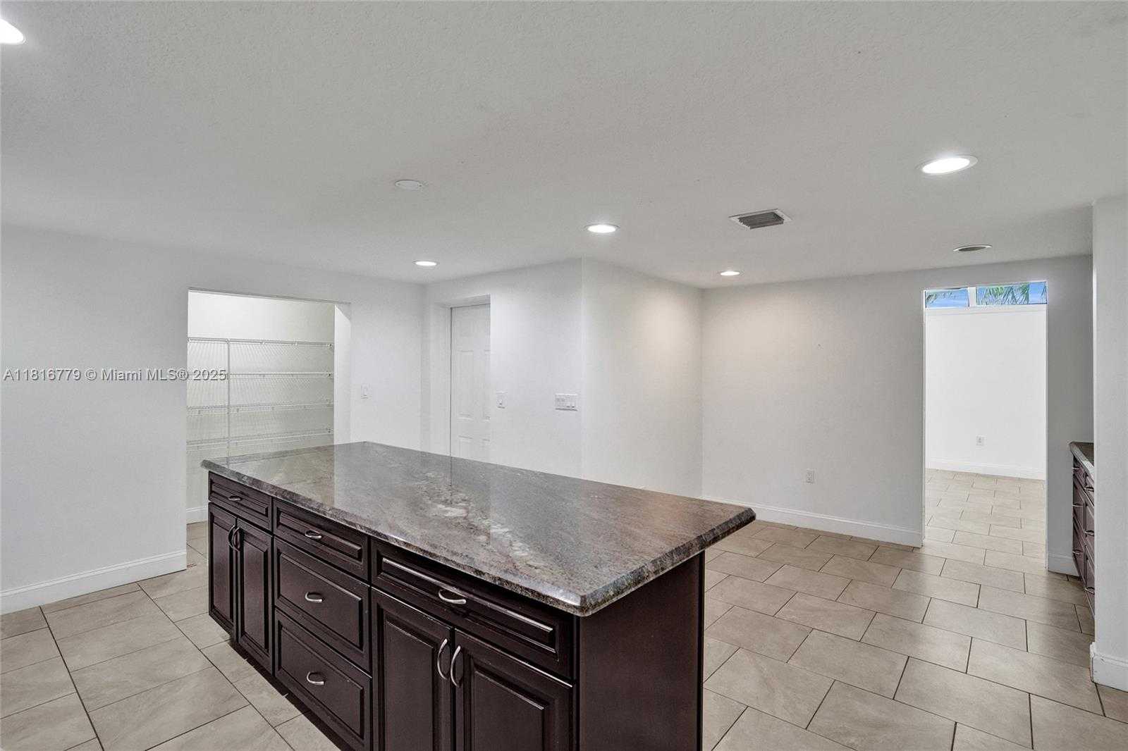 Small Image of 2050 NORTH EAST 196TH TER, North Miami Beach Number 38