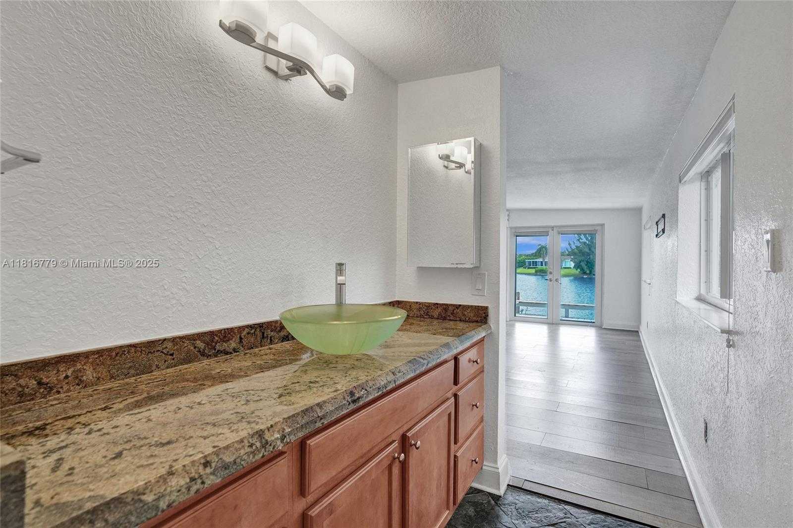 Small Image of 2050 NORTH EAST 196TH TER, North Miami Beach Number 56
