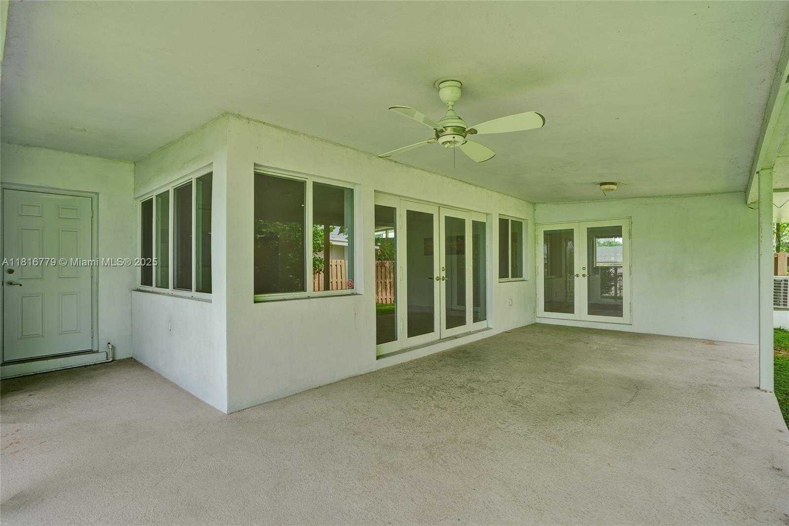 Small Image of 2050 NORTH EAST 196TH TER, North Miami Beach Number 62