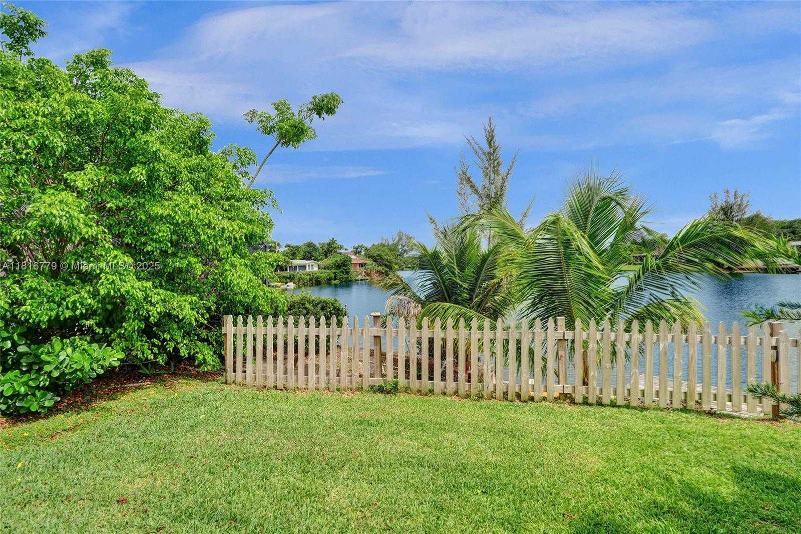 Small Image of 2050 NORTH EAST 196TH TER, North Miami Beach Number 65