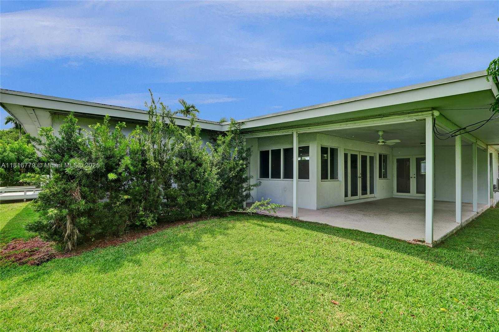 Small Image of 2050 NORTH EAST 196TH TER, North Miami Beach Number 66