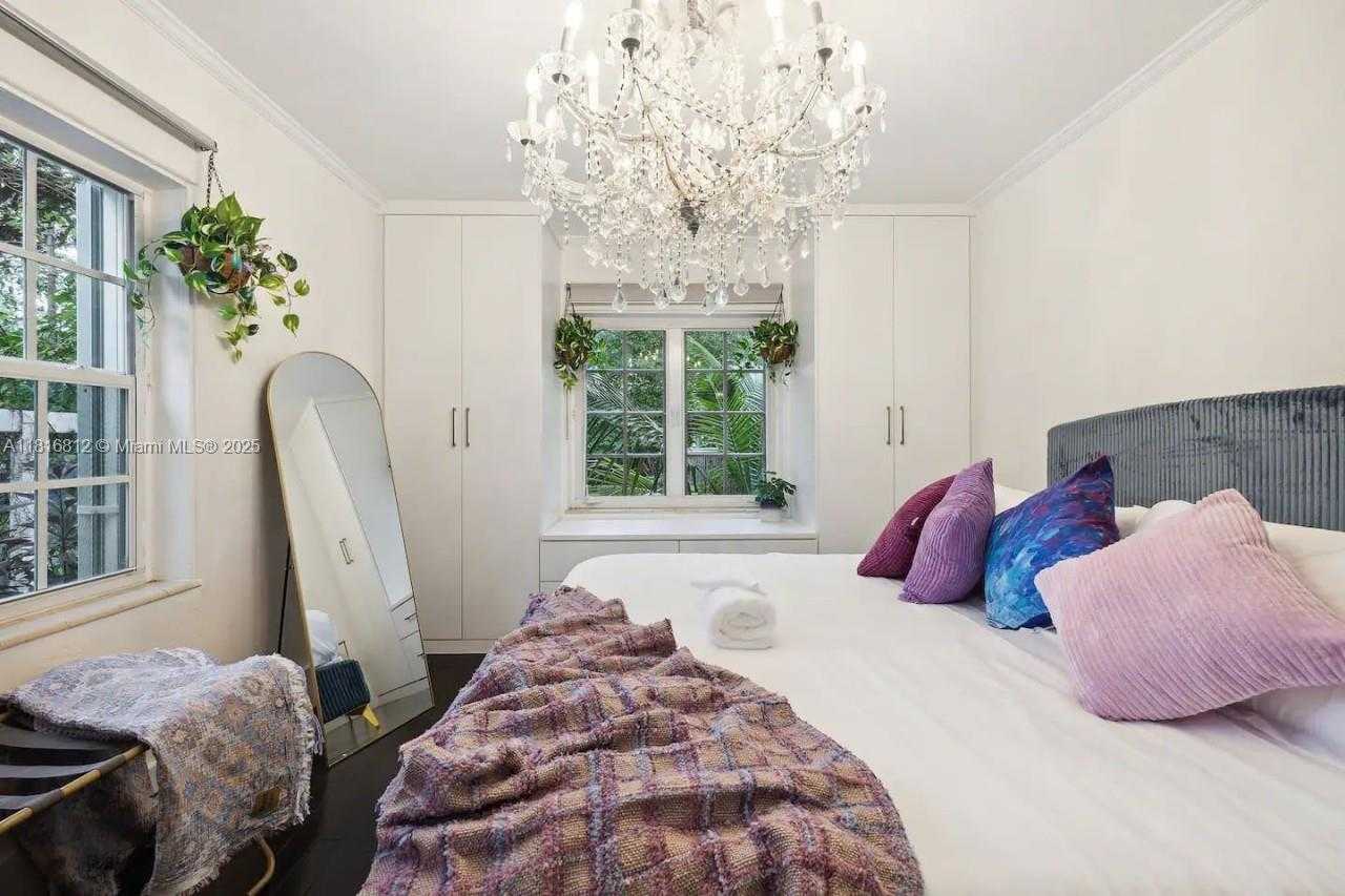 Small Image of 1329 TYLER ST, Hollywood Number 23
