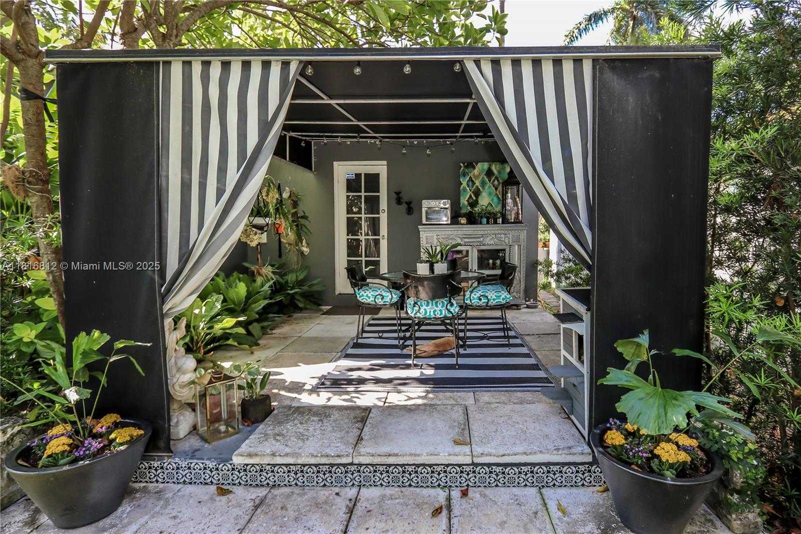 Small Image of 1329 TYLER ST, Hollywood Number 36