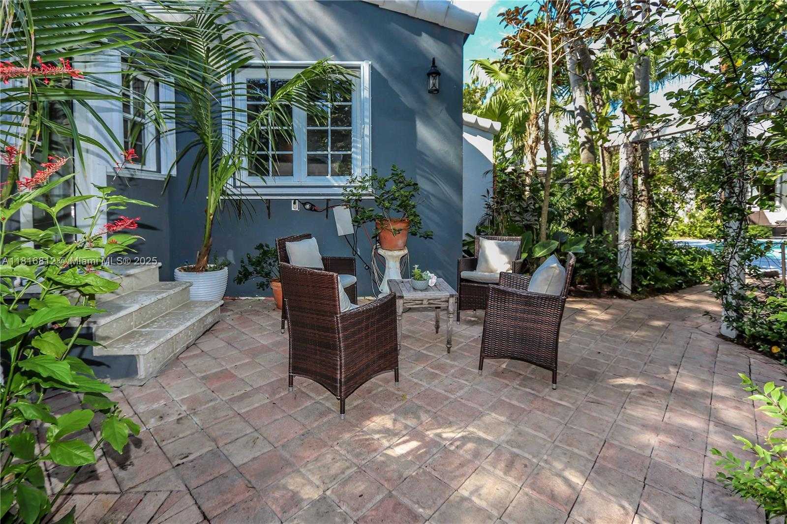 Small Image of 1329 TYLER ST, Hollywood Number 43