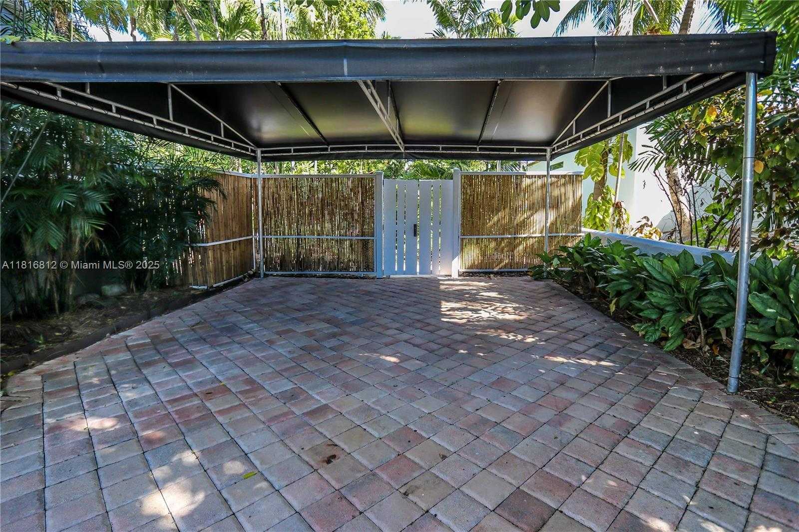 Small Image of 1329 TYLER ST, Hollywood Number 45
