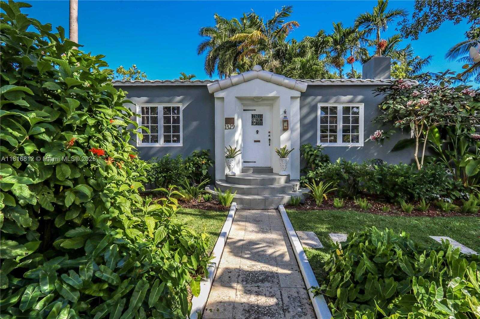 Small Image of 1329 TYLER ST, Hollywood Number 49