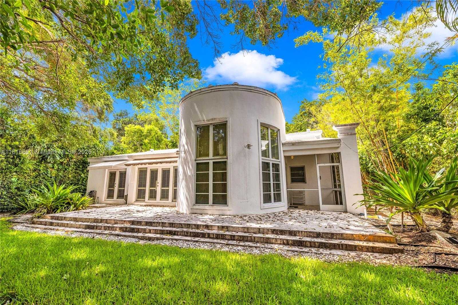 Small Image of 923 CATALONIA AVE, Coral Gables Number 27