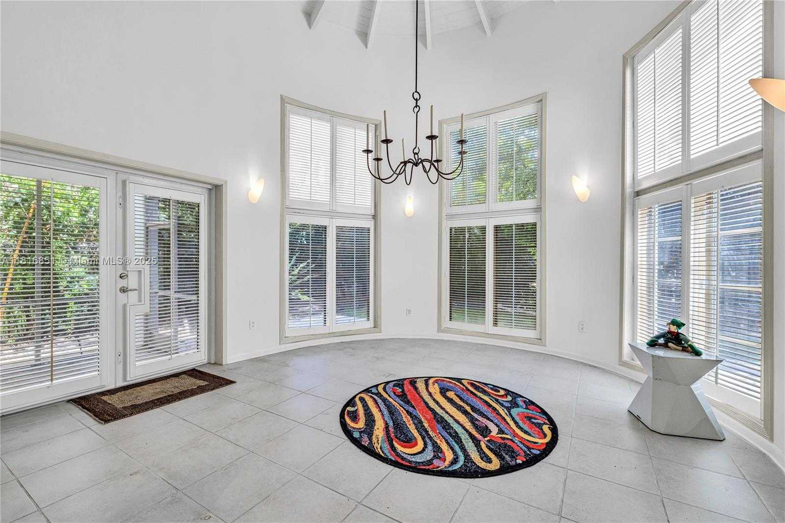 Small Image of 923 CATALONIA AVE, Coral Gables Number 7