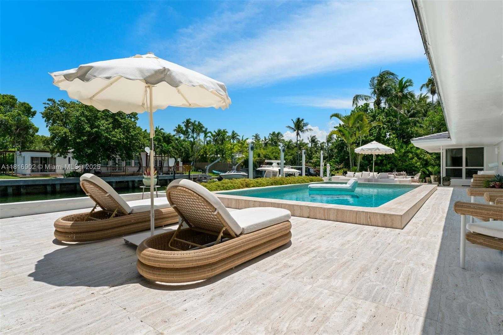 Small Image of 1250 NORTH EAST 87TH ST, Miami Number 29