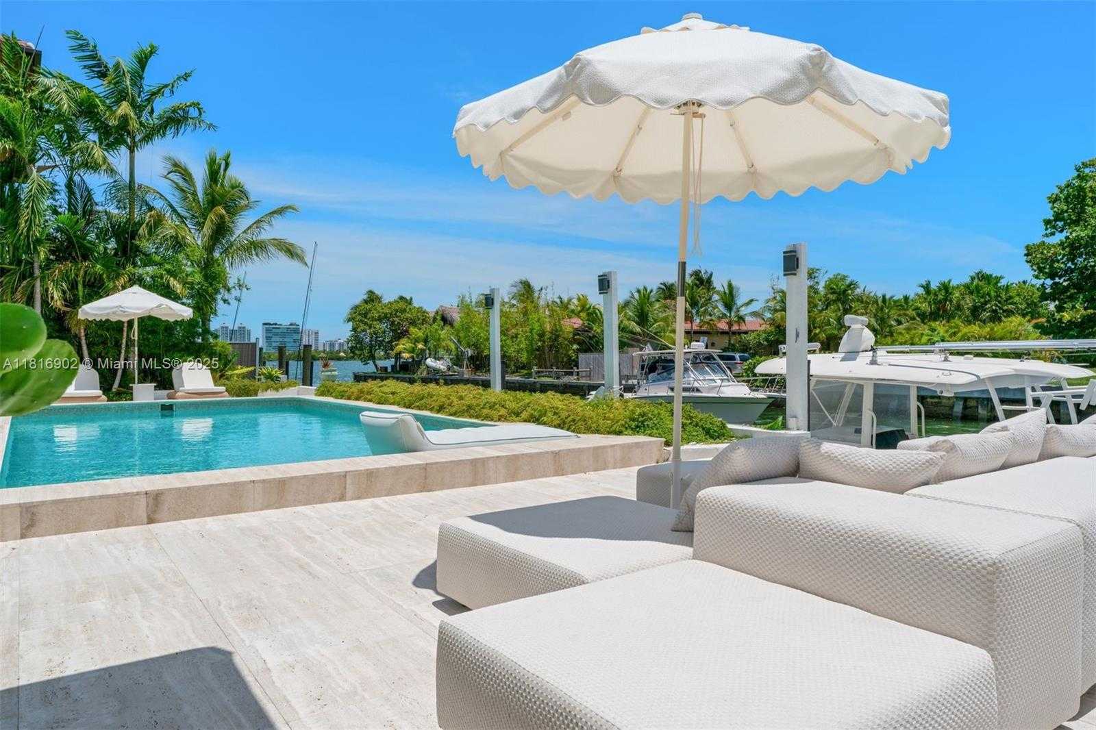 Small Image of 1250 NORTH EAST 87TH ST, Miami Number 32