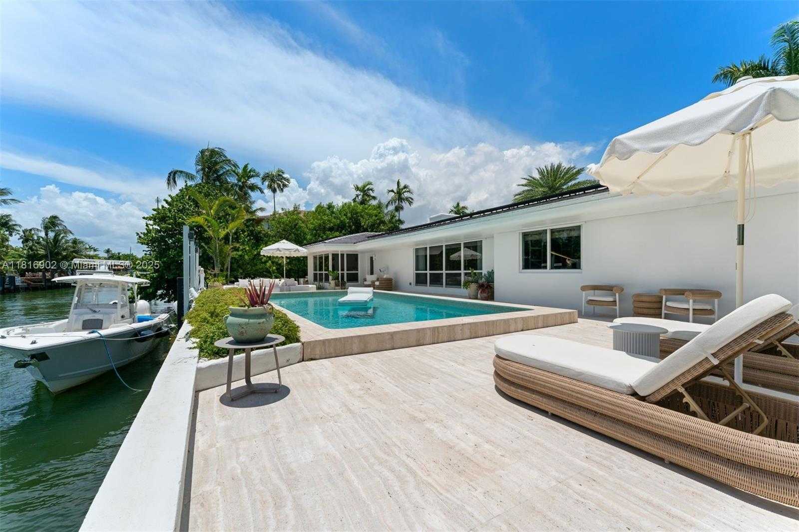 Small Image of 1250 NORTH EAST 87TH ST, Miami Number 33