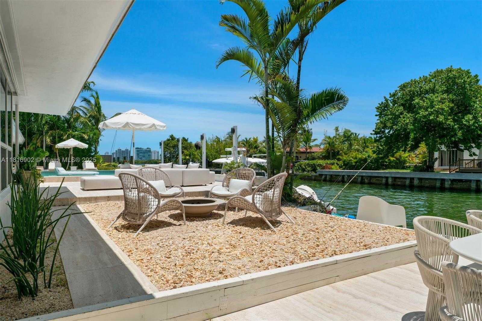 Small Image of 1250 NORTH EAST 87TH ST, Miami Number 36