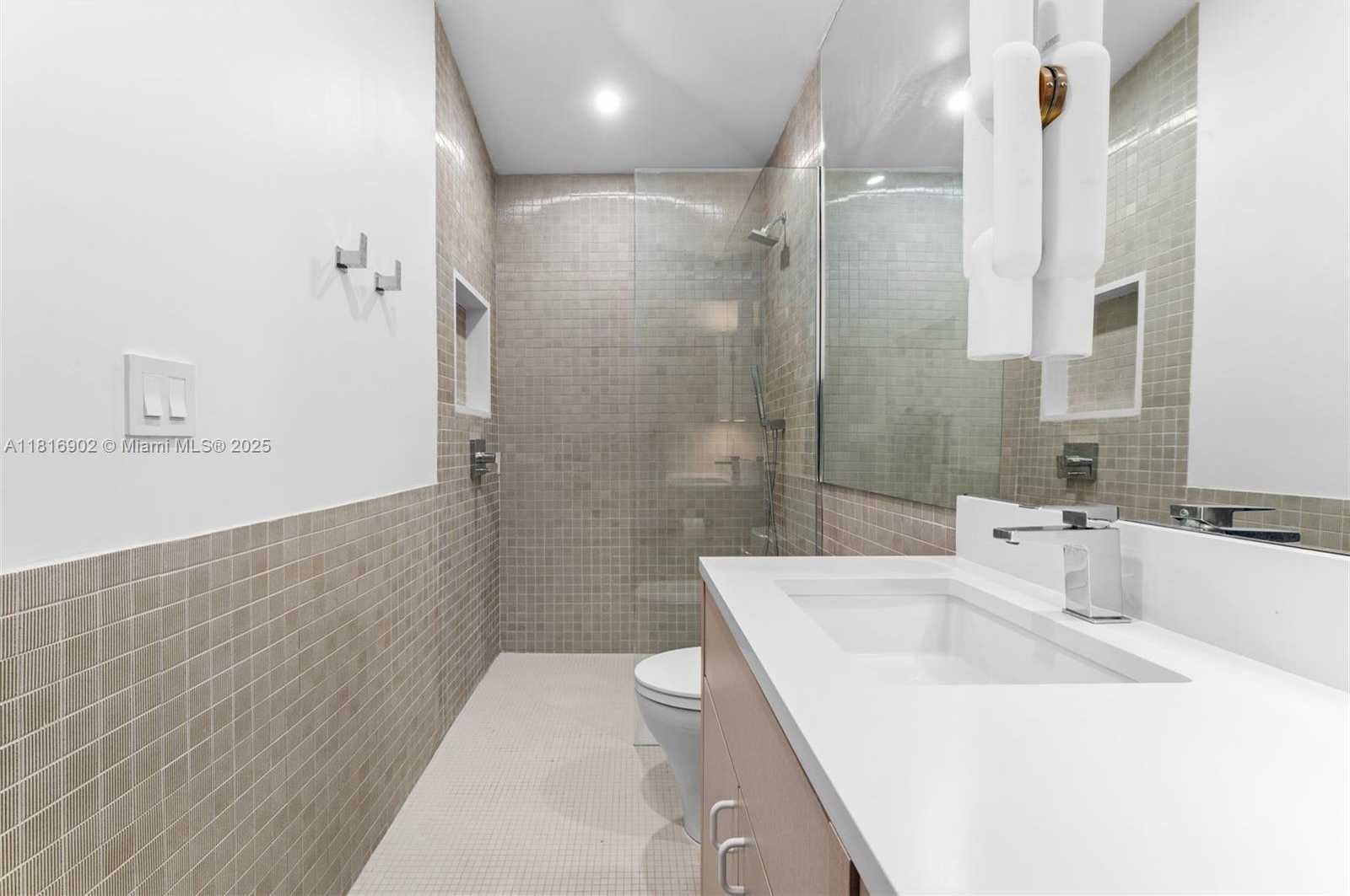 Small Image of 1250 NORTH EAST 87TH ST, Miami Number 44