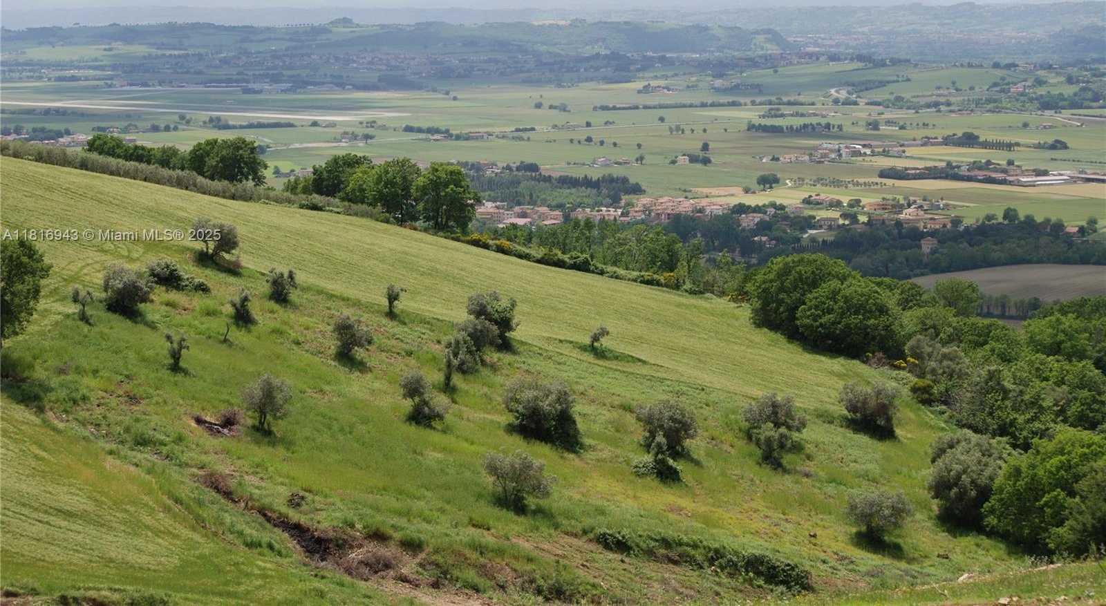 Small Image of ASSISI FRAZIONE S GREGORIO, Out of City Number 22