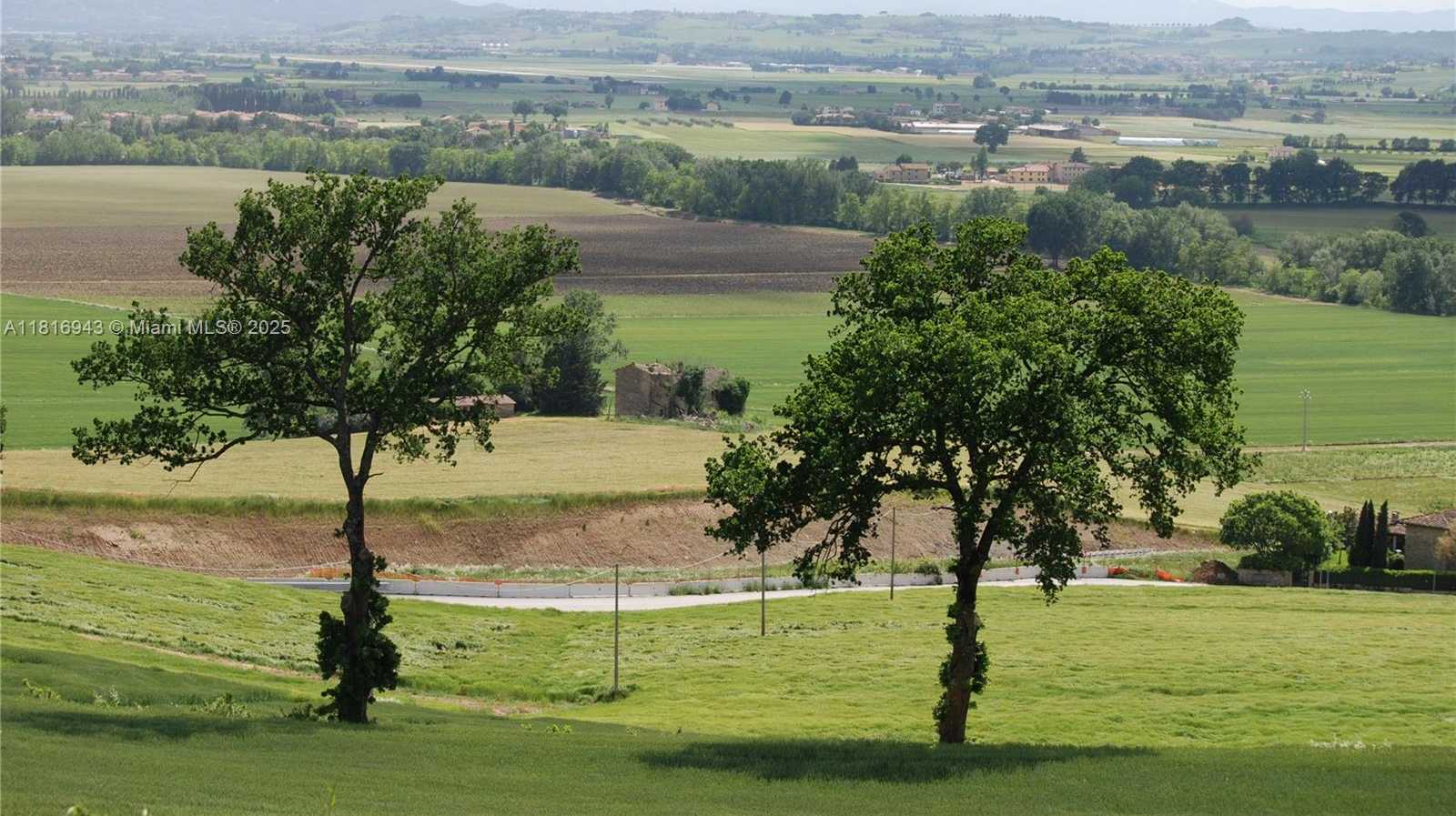 Small Image of ASSISI FRAZIONE S GREGORIO, Out of City Number 6