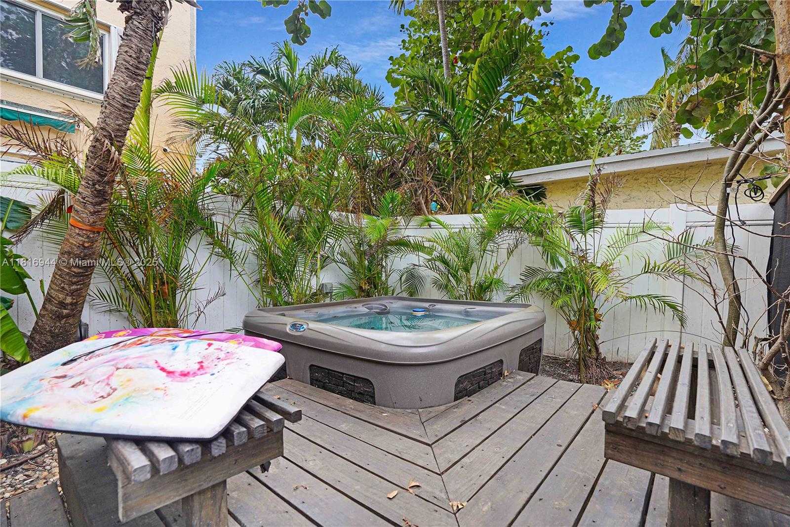 Small Image of 314 OREGON ST, Hollywood Number 16