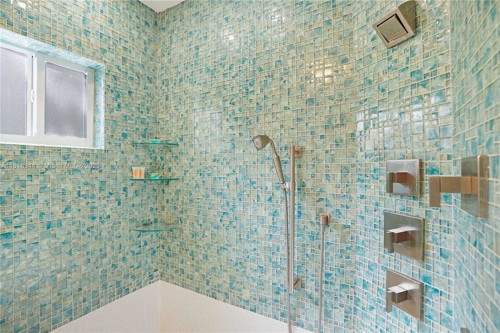 Small Image of 314 OREGON ST, Hollywood Number 18