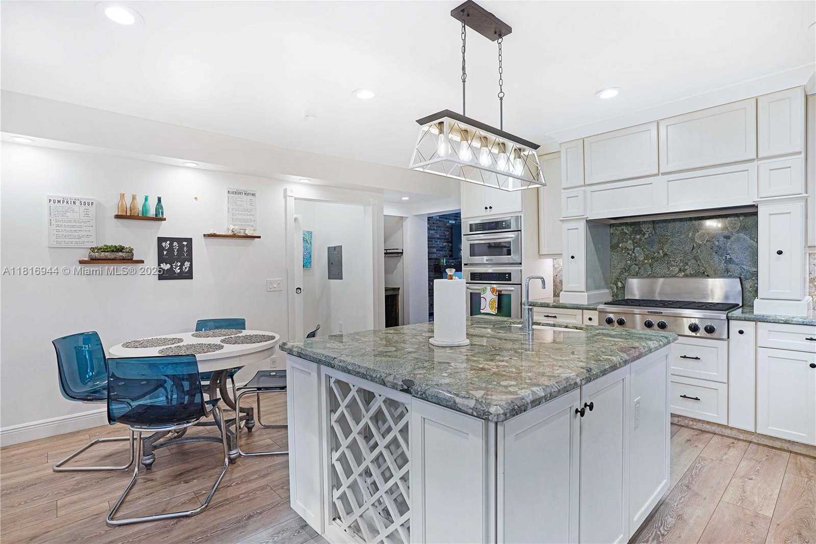 Small Image of 314 OREGON ST, Hollywood Number 22