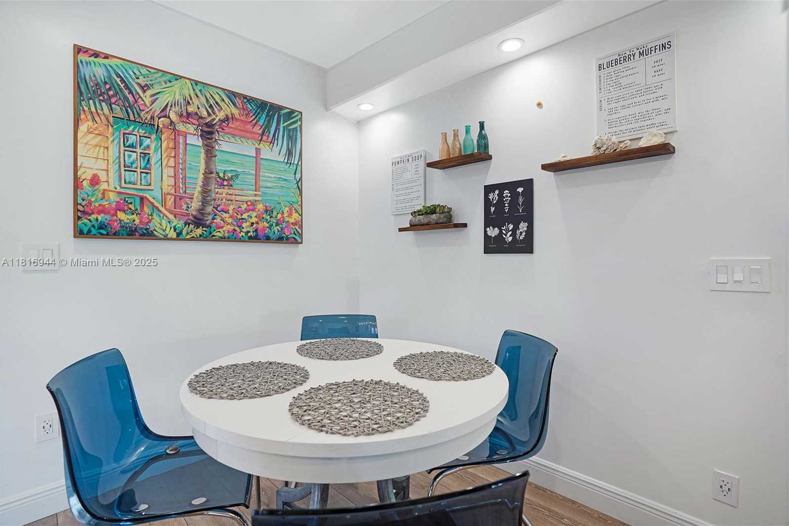 Small Image of 314 OREGON ST, Hollywood Number 6