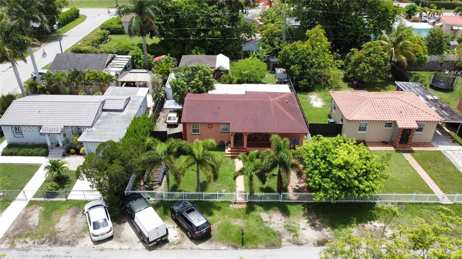Small Image of 916 NORTH WEST 3RD AVE, Homestead Number 23