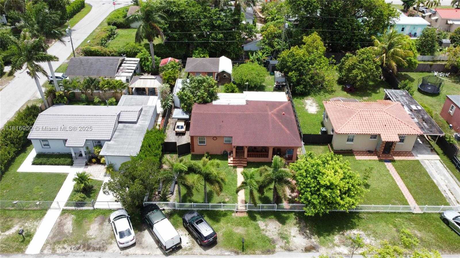 Small Image of 916 NORTH WEST 3RD AVE, Homestead Number 26